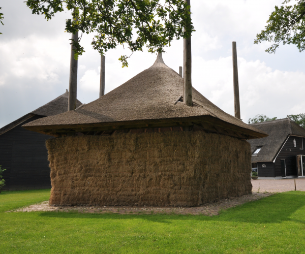 Hooischuur Nieuwleusen